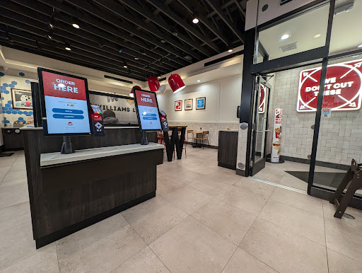 Photo of Wendy's - 1704 Broadway Ave S, Williams Lake, BC V2G 5G8